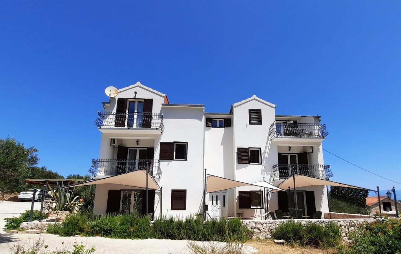 Apartments Pitve Jelsa  Ngoại thất bức ảnh