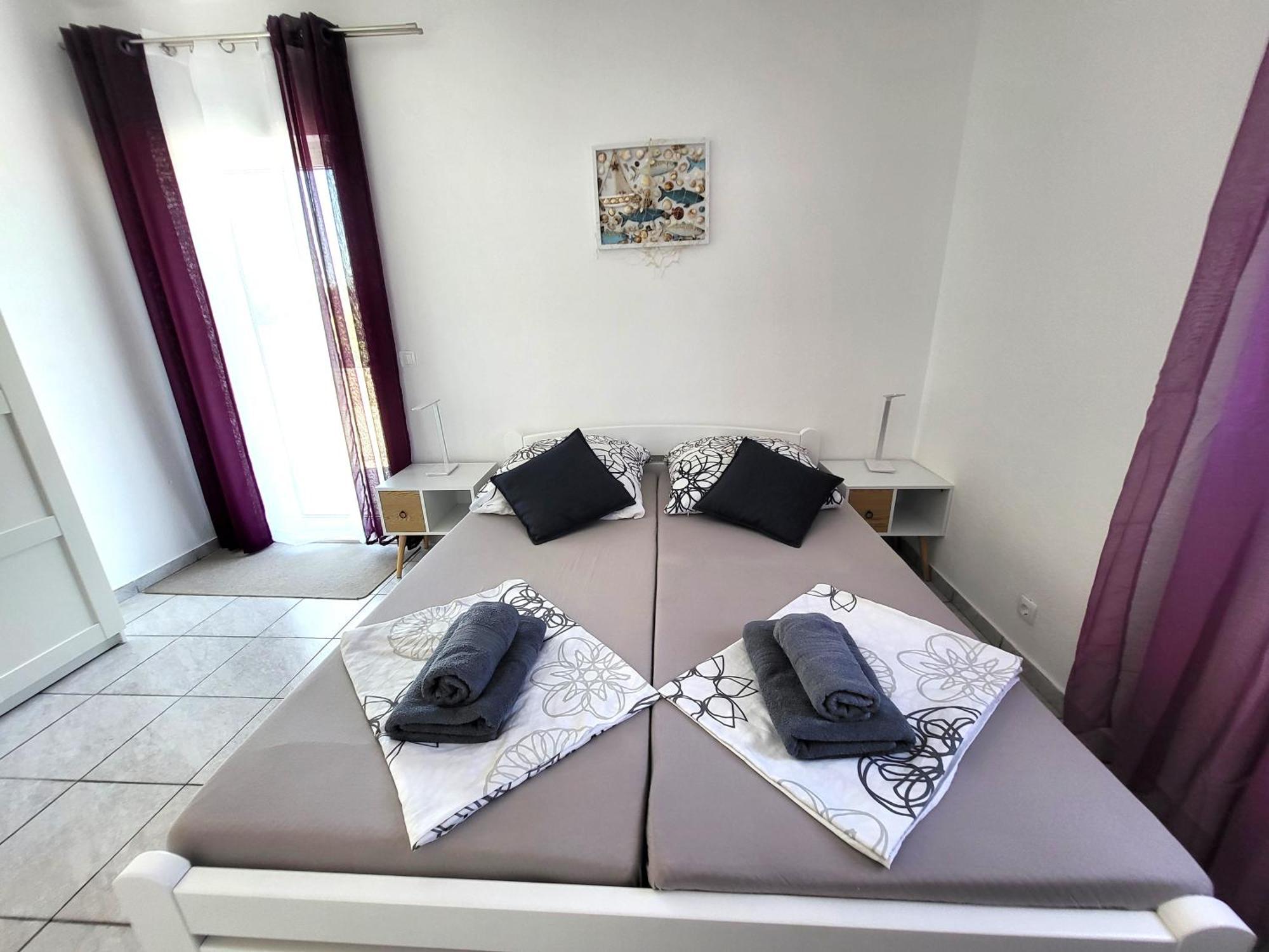 Apartments Pitve Jelsa  Ngoại thất bức ảnh