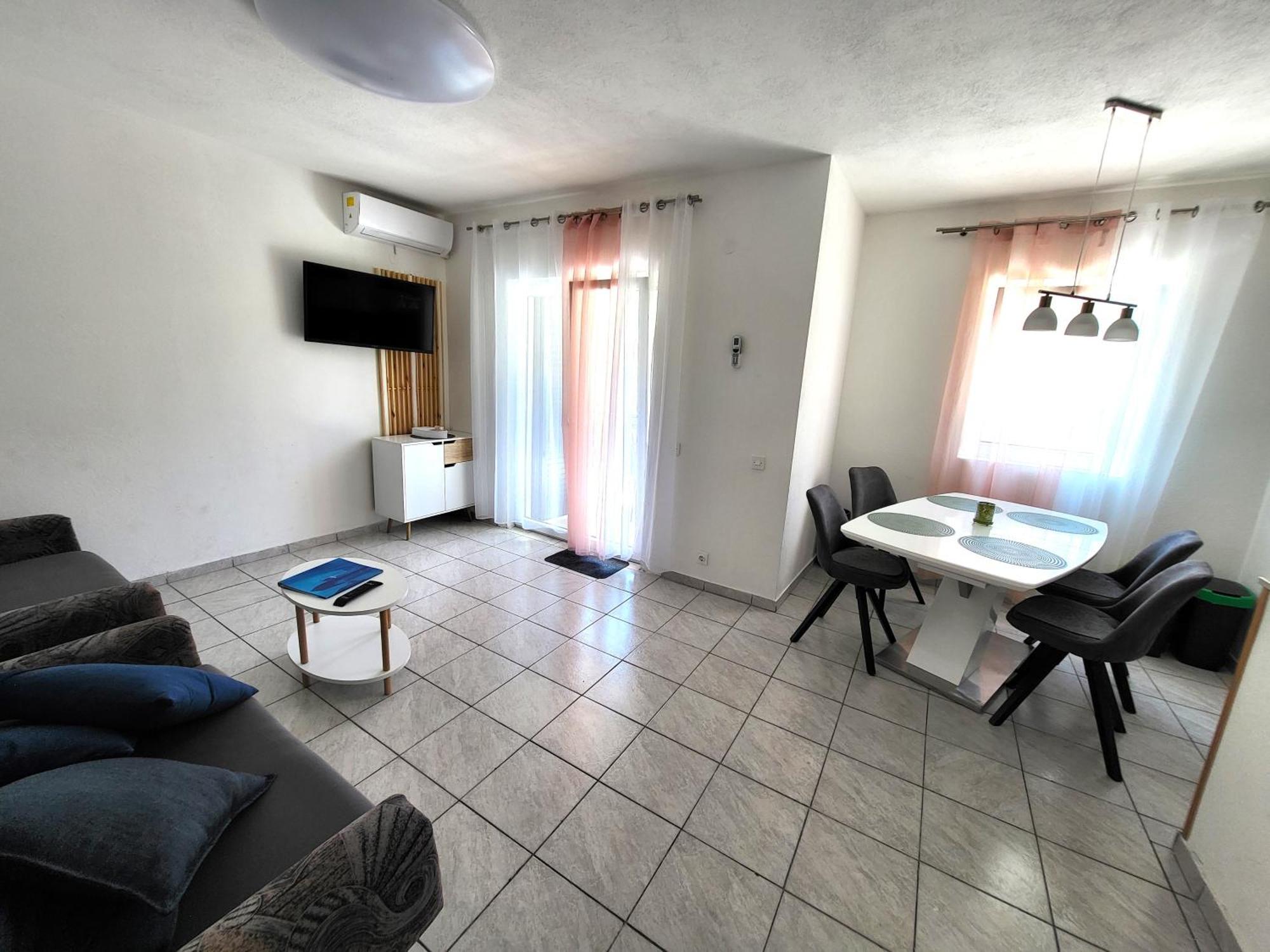 Apartments Pitve Jelsa  Ngoại thất bức ảnh